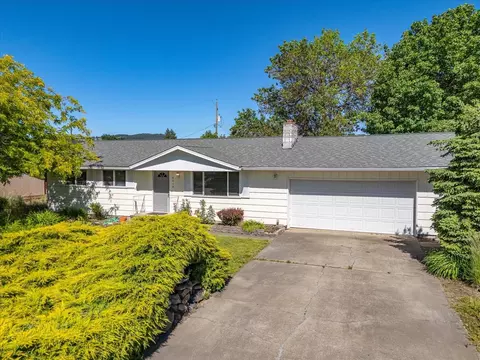 4212 N Woodlawn Rd, Spokane, WA 99216