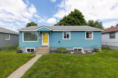 2207 E South Crescent Ave, Spokane, WA 99207