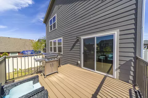 Exterior - 912 E Silver Pine Rd, Colbert, WA 99005 photo 7 of 10