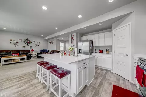 Kitchen - 912 E Silver Pine Rd, Colbert, WA 99005 photo 3 of 6