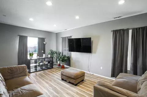19 E Gordon Ave, Spokane, WA 99207 photo 5