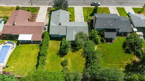 View/Area - 2017 E 35th Ave, Spokane, WA 99203 photo 1 of 6