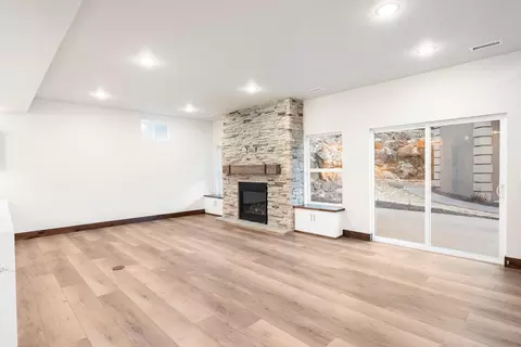 910 E Lakeview Ln, Spokane, WA 99208 photo 13
