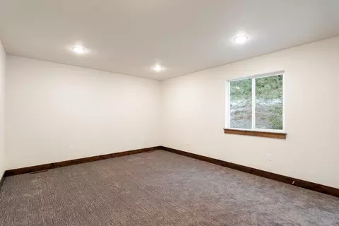 910 E Lakeview Ln, Spokane, WA 99208 photo 28