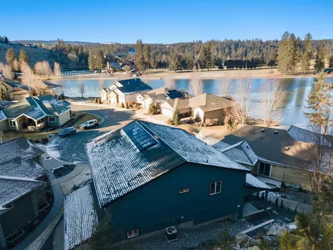 910 E Lakeview Ln, Spokane, WA 99208 photo 3