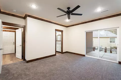 910 E Lakeview Ln, Spokane, WA 99208 photo 22