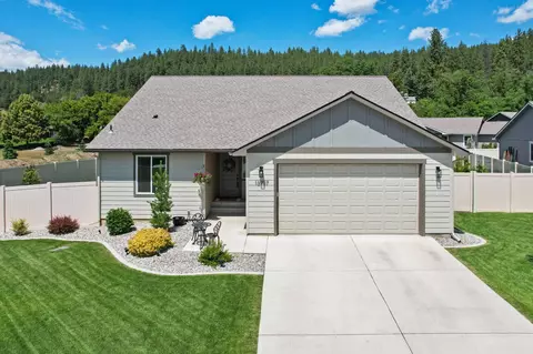 13907 E Sanson Ln, Spokane Valley, WA 99216