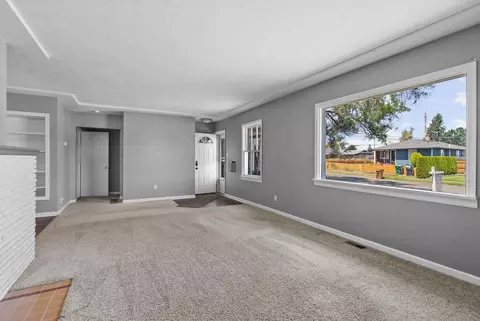 2108 E Rowan Ave, Spokane, WA 99207 photo 5