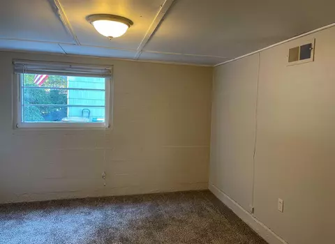 Bedroom - 1211 E 14th Ave, Spokane, WA 99202 photo 5 of 5