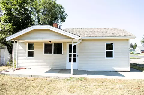 1327 E Bridgeport Ave, Spokane, WA 99207