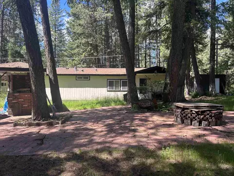 32 Sanpoil Dr, Inchelium, WA 99138