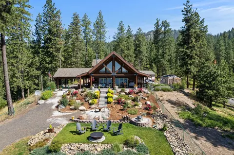 4017 Wildwood Way, Loon Lake, WA 99148