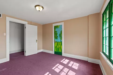 Bedroom - 802 E Olympic Ave, Spokane, WA 99207 photo 4 of 7