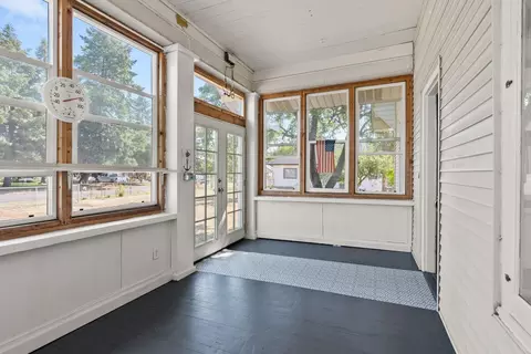 Exterior - 802 E Olympic Ave, Spokane, WA 99207 photo 5 of 10