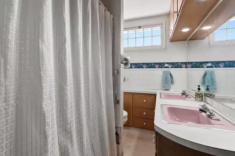 Bath - 802 E Olympic Ave, Spokane, WA 99207 photo 1 of 1