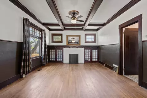 Living - 802 E Olympic Ave, Spokane, WA 99207 photo 1 of 3