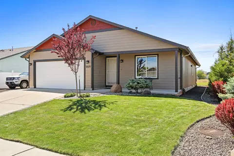 9609 W Asher Dr, Cheney, WA 99004