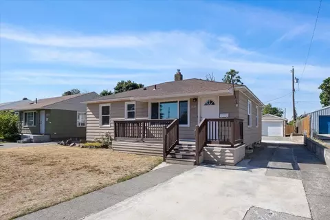 1635 E Olympic Ave, Spokane, WA 99207 photo 3