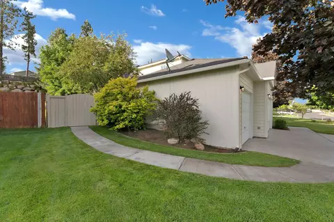 Exterior - 809 E Ballard Rd, Colbert, WA 99005 photo 3 of 11