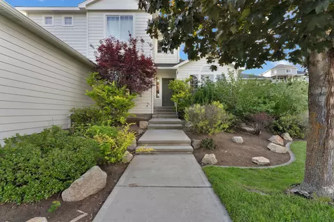 Exterior - 809 E Ballard Rd, Colbert, WA 99005 photo 2 of 11