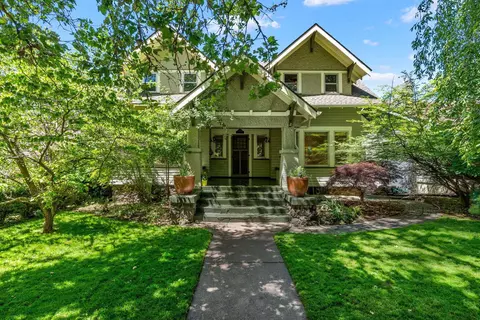 2004 S Oneida Pl, Spokane, WA 99203