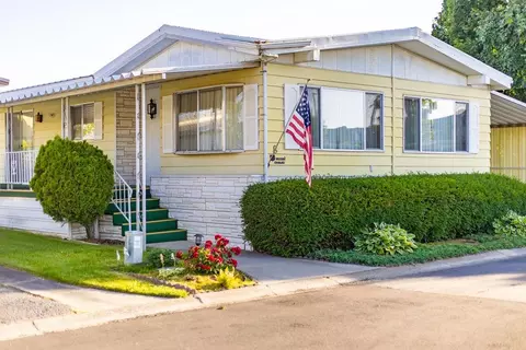 1205 E Lyons Ave #8, Spokane, WA 99208
