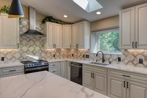 1622 E 53rd Ave, Spokane, WA 99223 photo 10