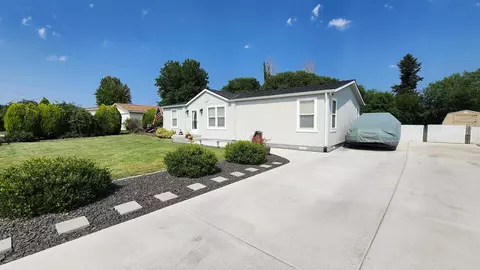 5008 N Kari Rd, Otis Orchards, WA 99027