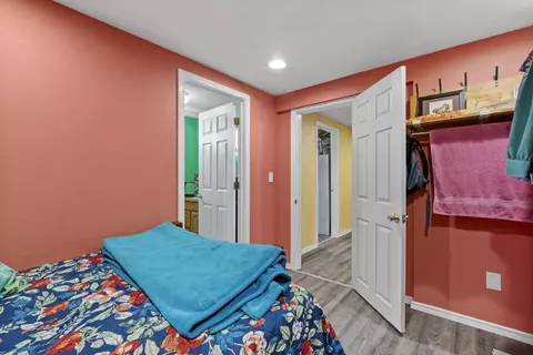 2211 E Sharp Ave, Spokane, WA 99202 photo 21