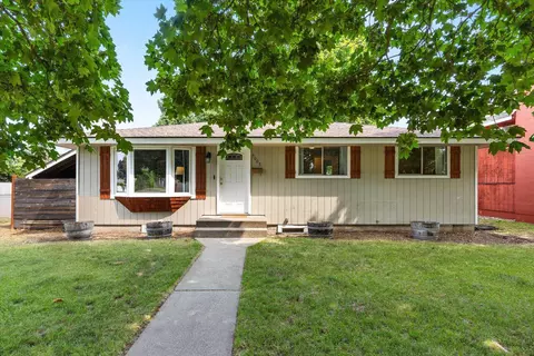 3003 Ermina Ave, Spokane, WA 99207