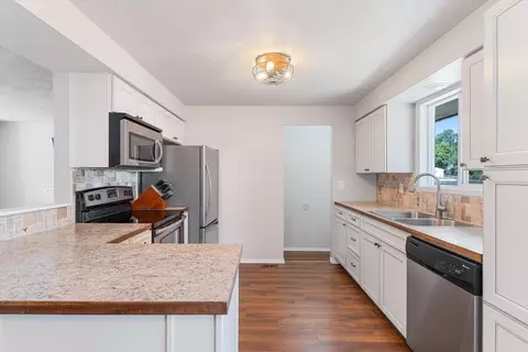 Kitchen - 3003 Ermina Ave, Spokane, WA 99207 photo 1 of 3