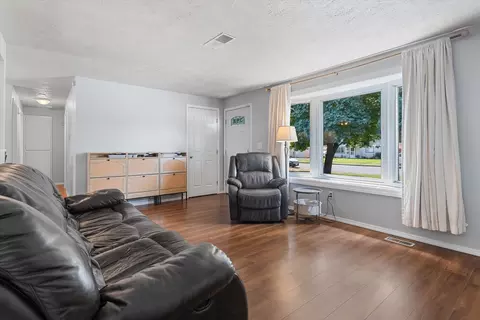 Living - 3003 Ermina Ave, Spokane, WA 99207 photo 3 of 3