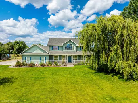21615 Euclid Ave, Otis Orchards, WA 99027