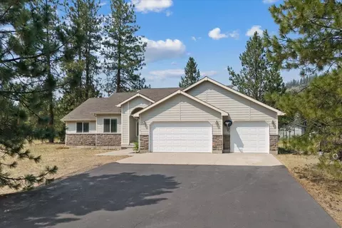 9418 W Tormey Rd, Nine Mile Falls, WA 99026