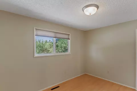Bedroom - 11022 E Maxwell Ave, Spokane Valley, WA 99206 photo 1 of 1