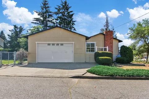 Exterior - 11022 E Maxwell Ave, Spokane Valley, WA 99206 photo 9 of 11