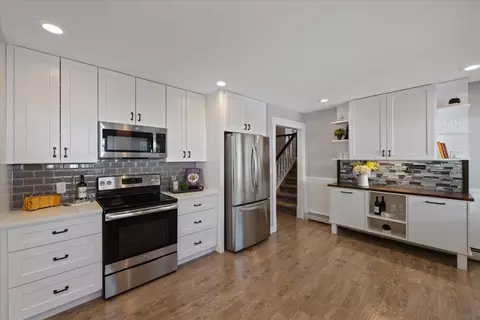 Kitchen - 2305 E 34th Ave, Spokane, WA 99223 photo 3 of 3