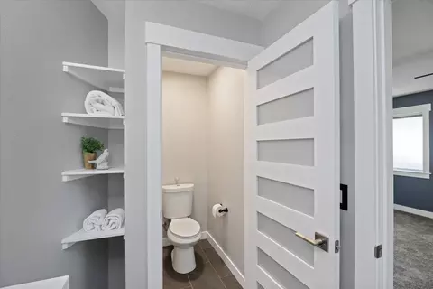 Bath - 2305 E 34th Ave, Spokane, WA 99223 photo 3 of 5