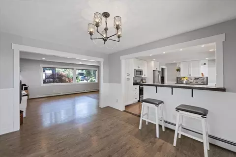 Dining - 2305 E 34th Ave, Spokane, WA 99223 photo 3 of 3