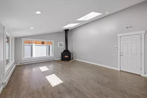Living - 2305 E 34th Ave, Spokane, WA 99223 photo 9 of 11