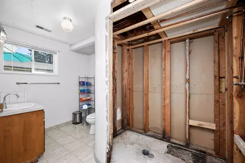 Bath - 11120 E 24th Ave, Spokane Valley, WA 99206 photo 3 of 3