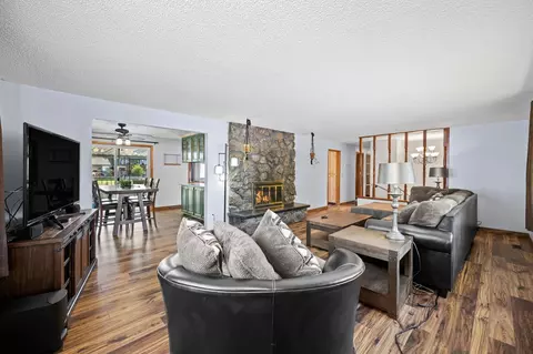 Living - 11120 E 24th Ave, Spokane Valley, WA 99206 photo 3 of 7