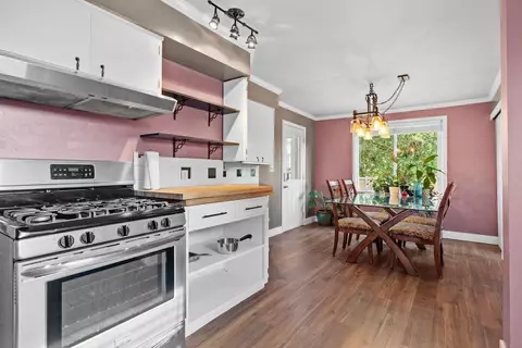 Kitchen - 1404 E Wabash Ave, Spokane, WA 99207 photo 3 of 5