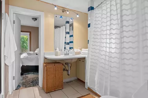 Bath - 1404 E Wabash Ave, Spokane, WA 99207 photo 1 of 2