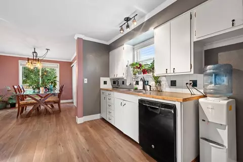 Kitchen - 1404 E Wabash Ave, Spokane, WA 99207 photo 2 of 5