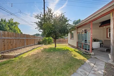Exterior - 1404 E Wabash Ave, Spokane, WA 99207 photo 3 of 10