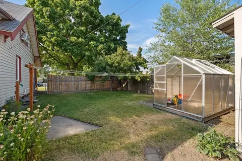 Exterior - 1404 E Wabash Ave, Spokane, WA 99207 photo 5 of 10