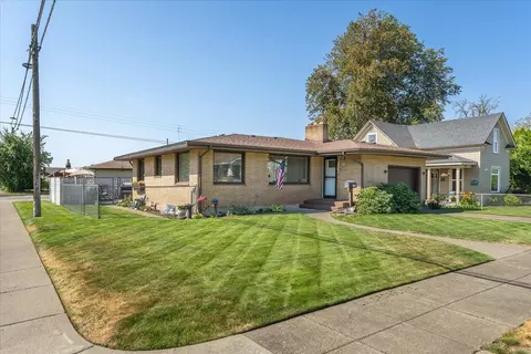 560 E Lacrosse Ave, Spokane, WA 99207