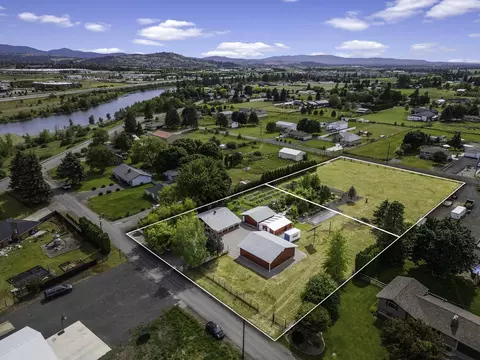 3509 N Simpson Rd, Otis Orchards, WA 99027