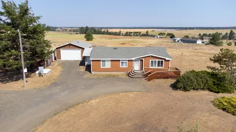 710 N Wood Rd, Reardan, WA 99029